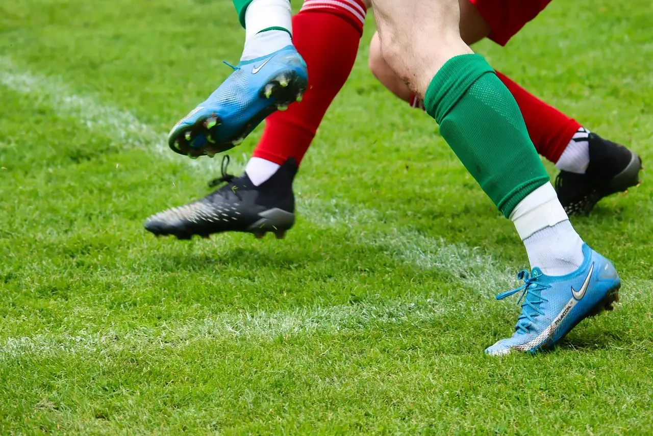 Sene afgjorte opgør og solide hjemmesejre: League One runde 9 samlet på skotskfodbold.dk