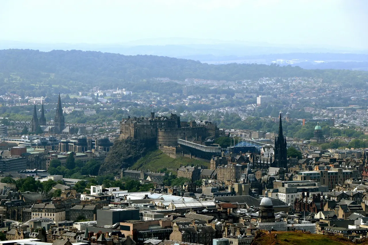 Hvordan er vejret i Edinburgh i uge 31?