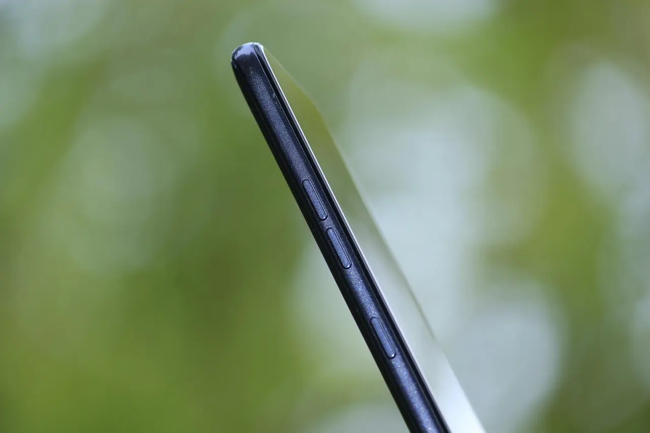 Hvem ringer fra telefonnummer 38 41 80 00